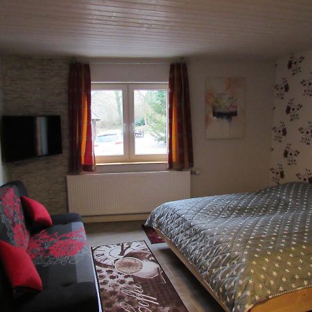 Ferienapartments Am Dorfplatz Langscheid  Eksteriør billede