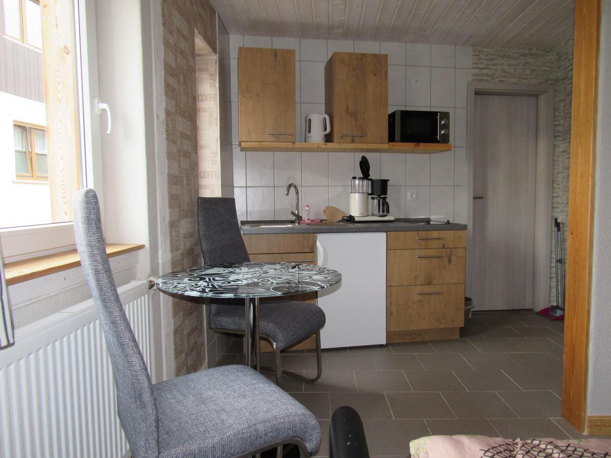 Ferienapartments Am Dorfplatz Langscheid  Eksteriør billede